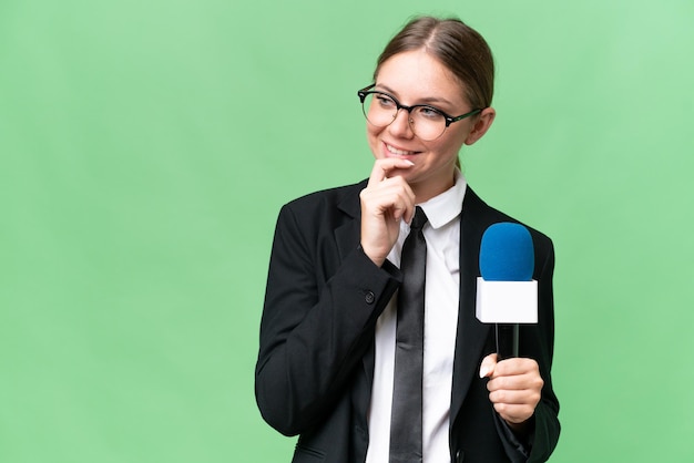 When Monitoring Reports Contradict the Assessment
